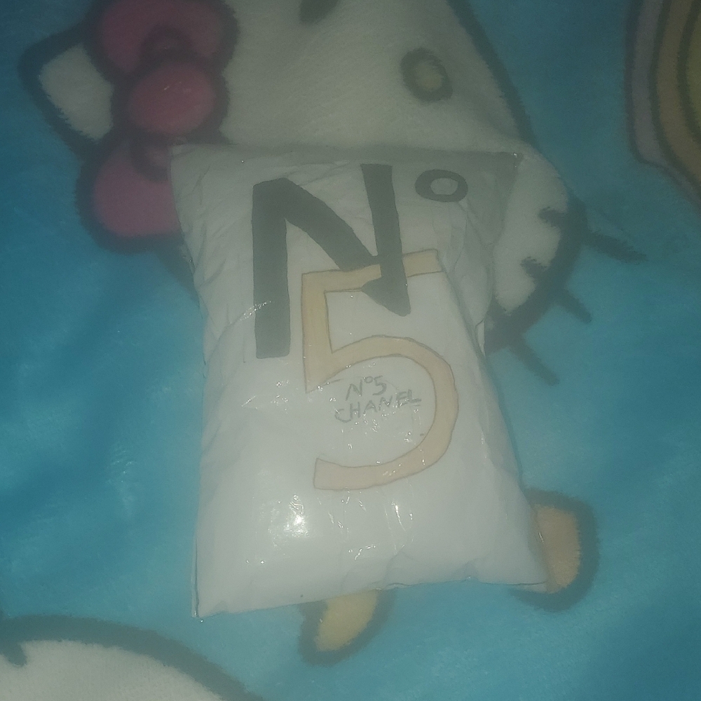 Chanel N°5 Paper Squishy